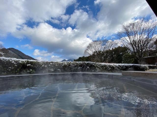 池の山荘 Hotel Yame Exterior foto